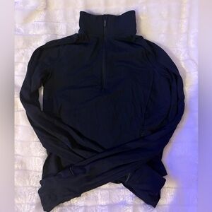 LULULEMON navy “it’s rulu cropped half zip”